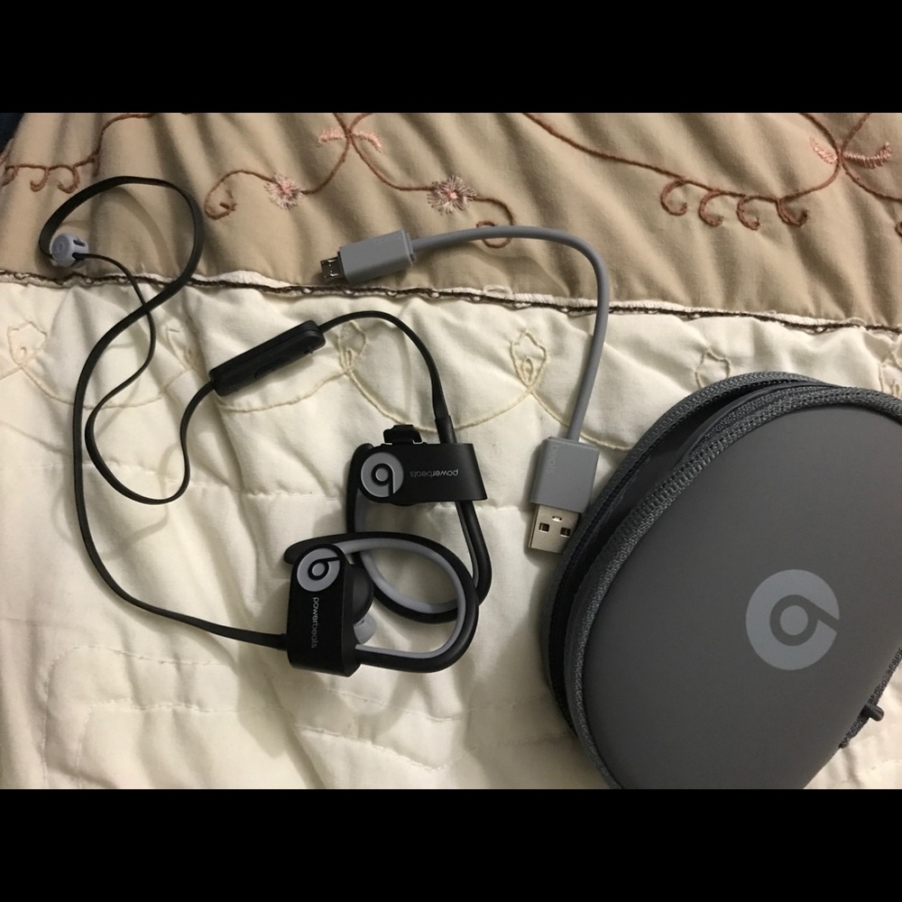 Wireless beats by dr dre